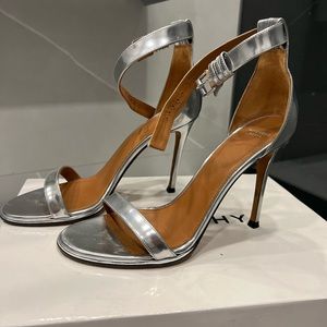 Givenchy silver strappy sandal. Size 37.5